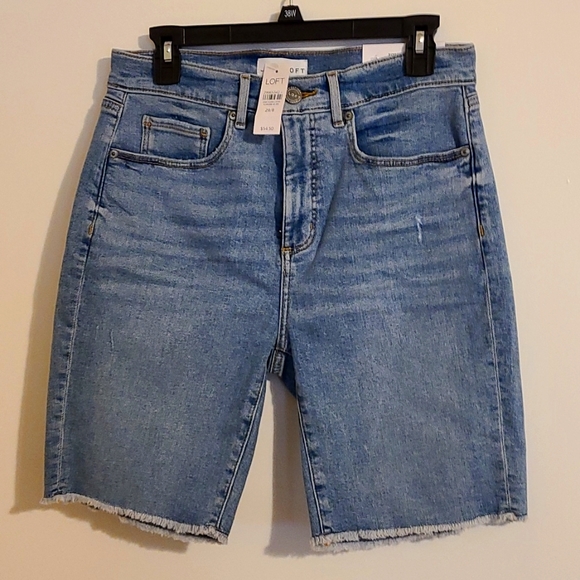 LOFT Pants - Loft High Waisted Mom Shorts